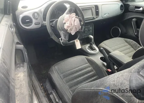 2014 Volkswagen Beetle z USA, uszkodzony, nr VIN 3VW517AT6EM816698